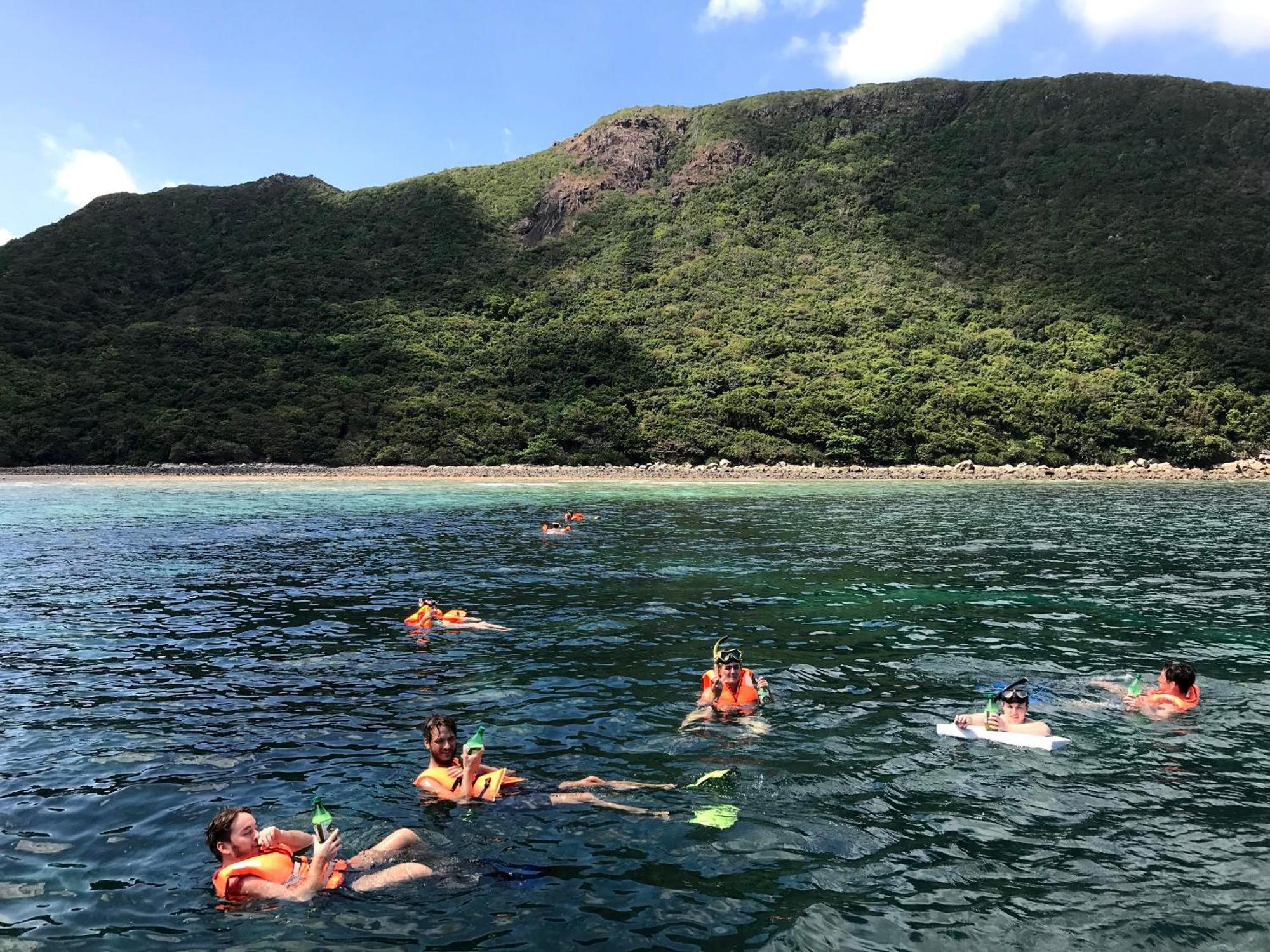 Con Dao Backpacker - Loco Camping Chi Khu Co Ong Buitenkant foto